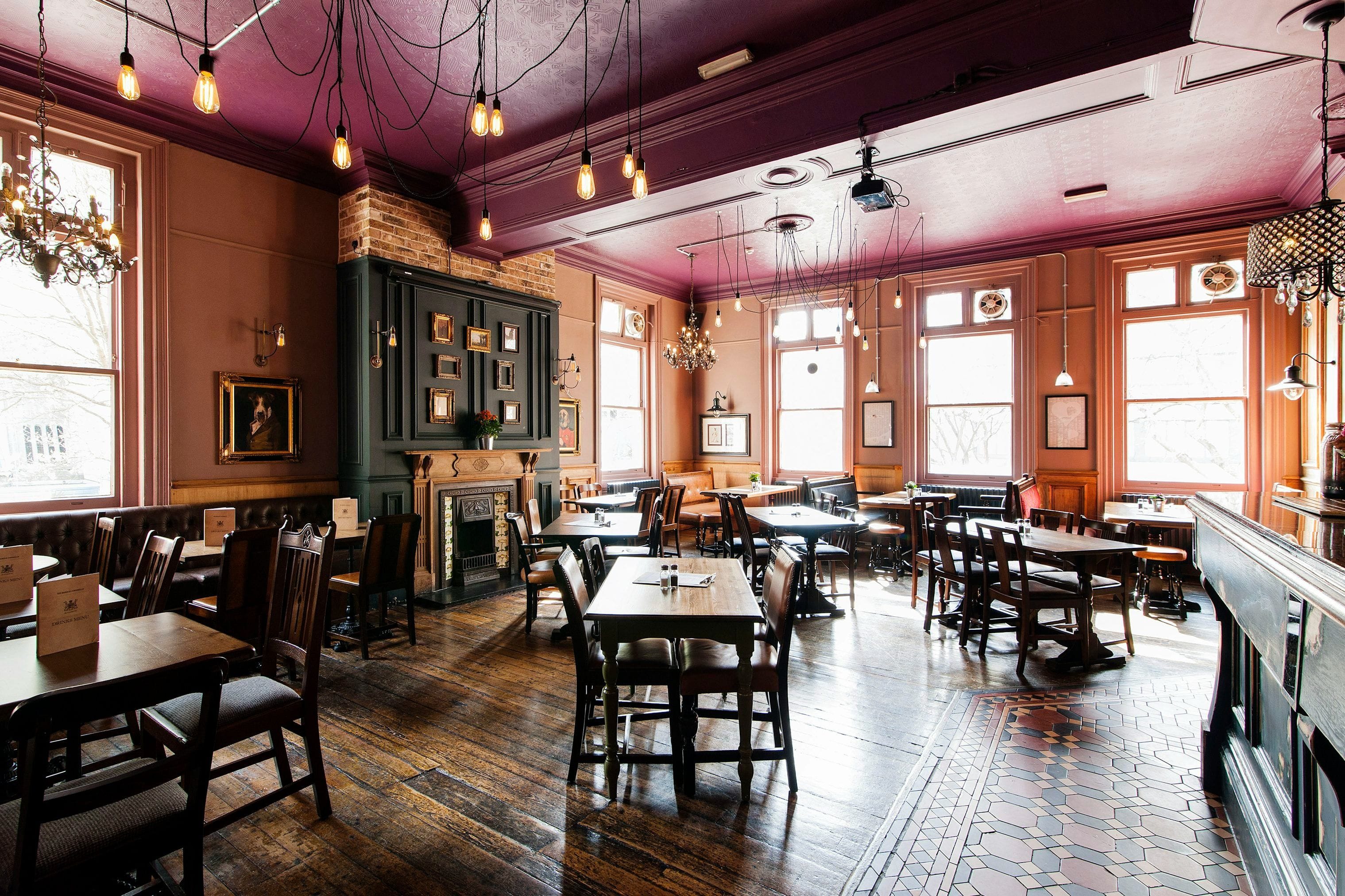 interior of the marquis cornwallis bloomsbury bar