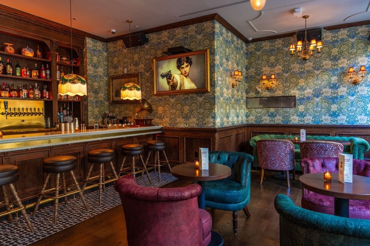 A quirky Midtown bar where you can celebrate the First Amendment: Miss Nellie’s 1