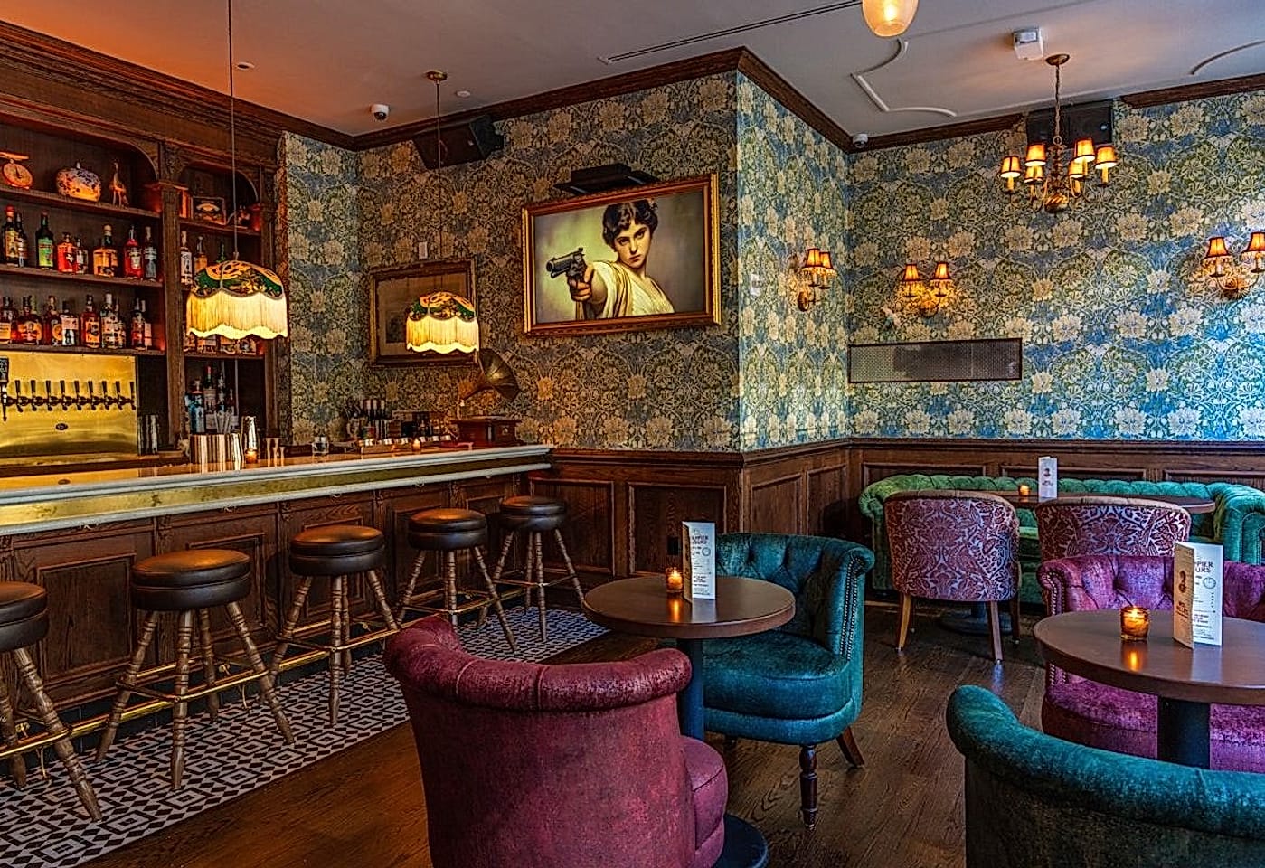 A quirky Midtown bar where you can celebrate the First Amendment: Miss Nellie’s 1