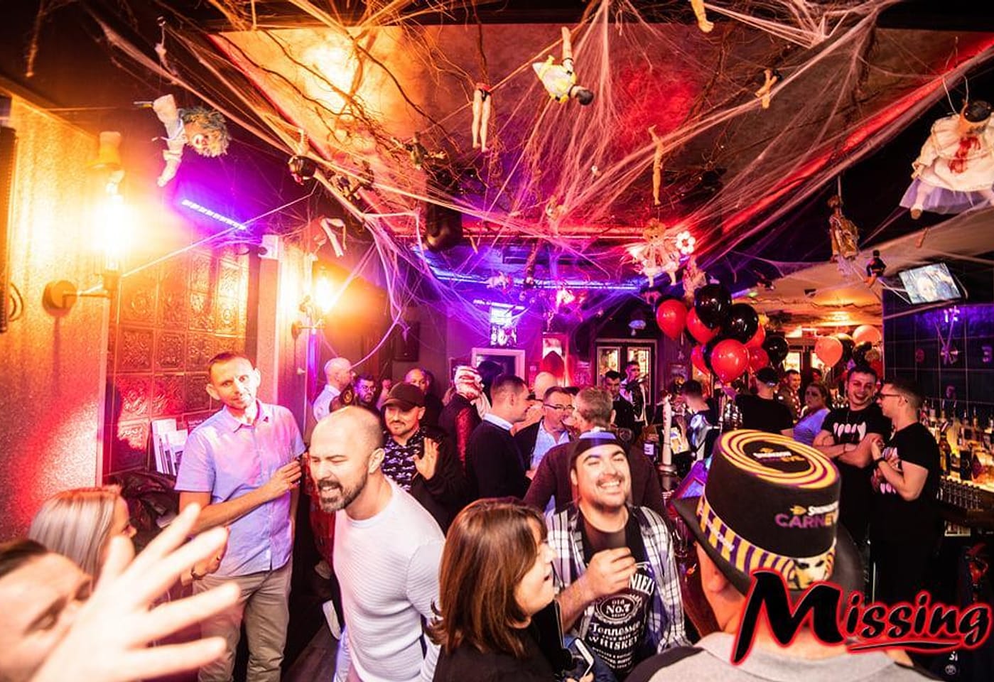 An LGBTQ+ karaoke bar to visit in Birmingham: Missing image 2