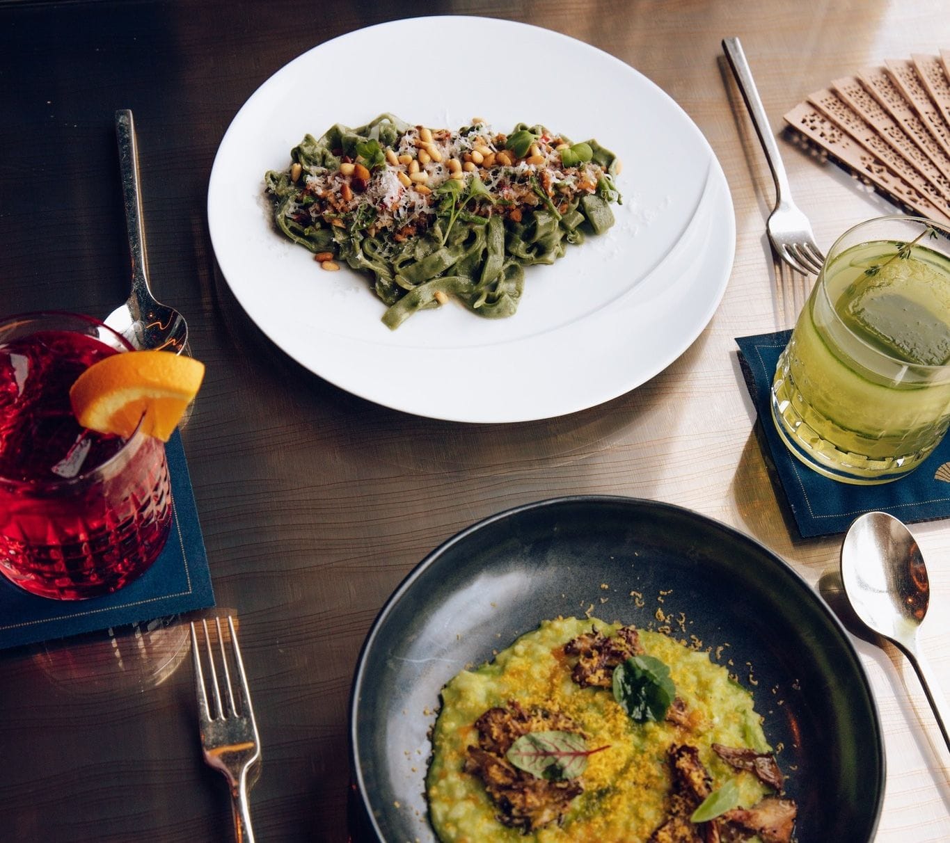 mo lounge upper manhattan rooftop restaurants nyc