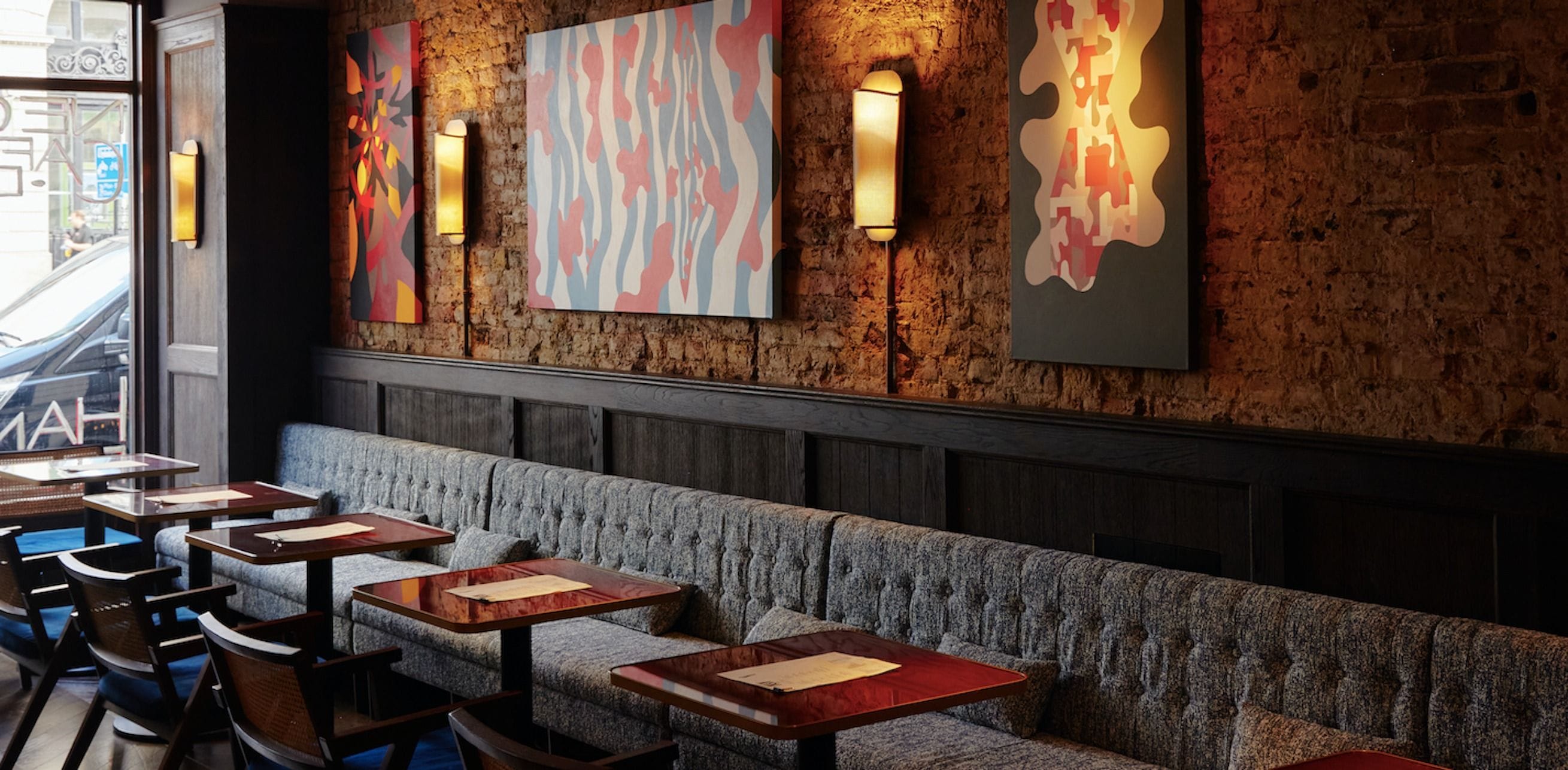 interior of neon194 green park bar london