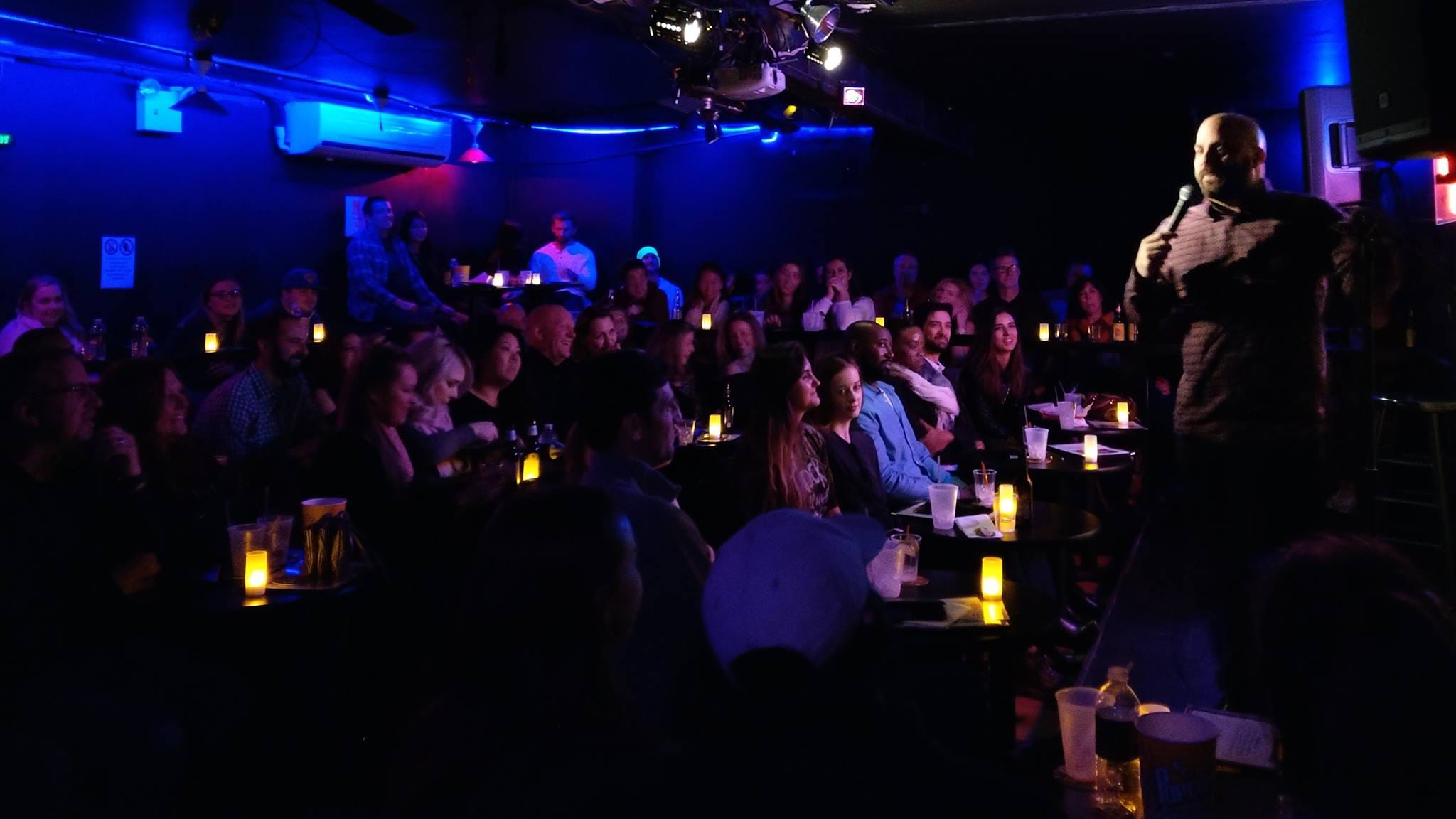 People in the showroom at New York Comedy Club Midtown. 