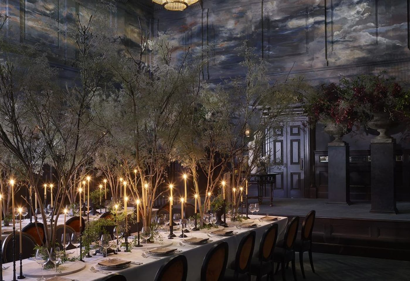 An elegant private space for dining: Nomad1