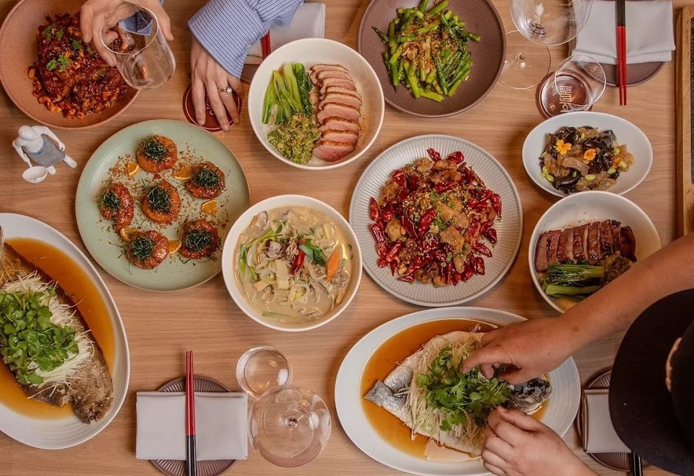 At the intersection of both 5th Ave and Korean-Chinese cuisine: OCTO image 2