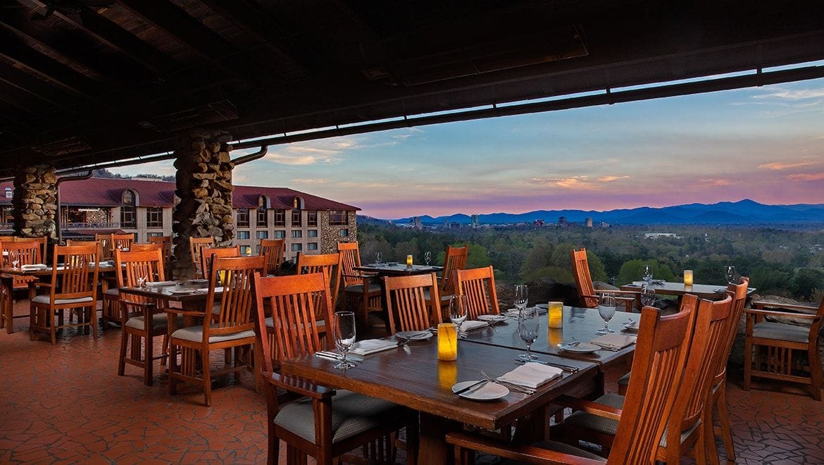 A Gilded Age mountain resort for large-scale conferences: Omni Grove Park Inn, Asheville image 2