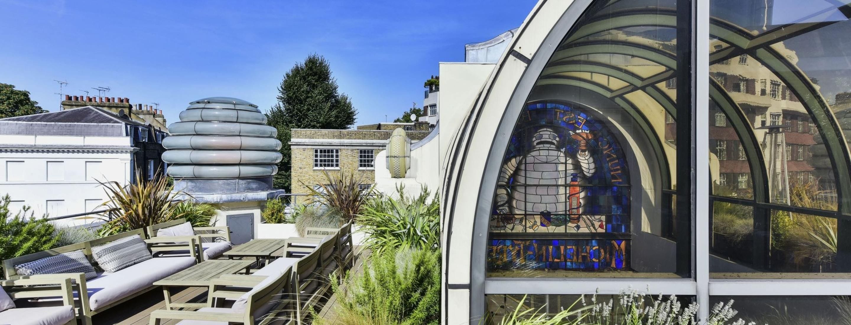 exterior of argyll in michelin house in south kensington london