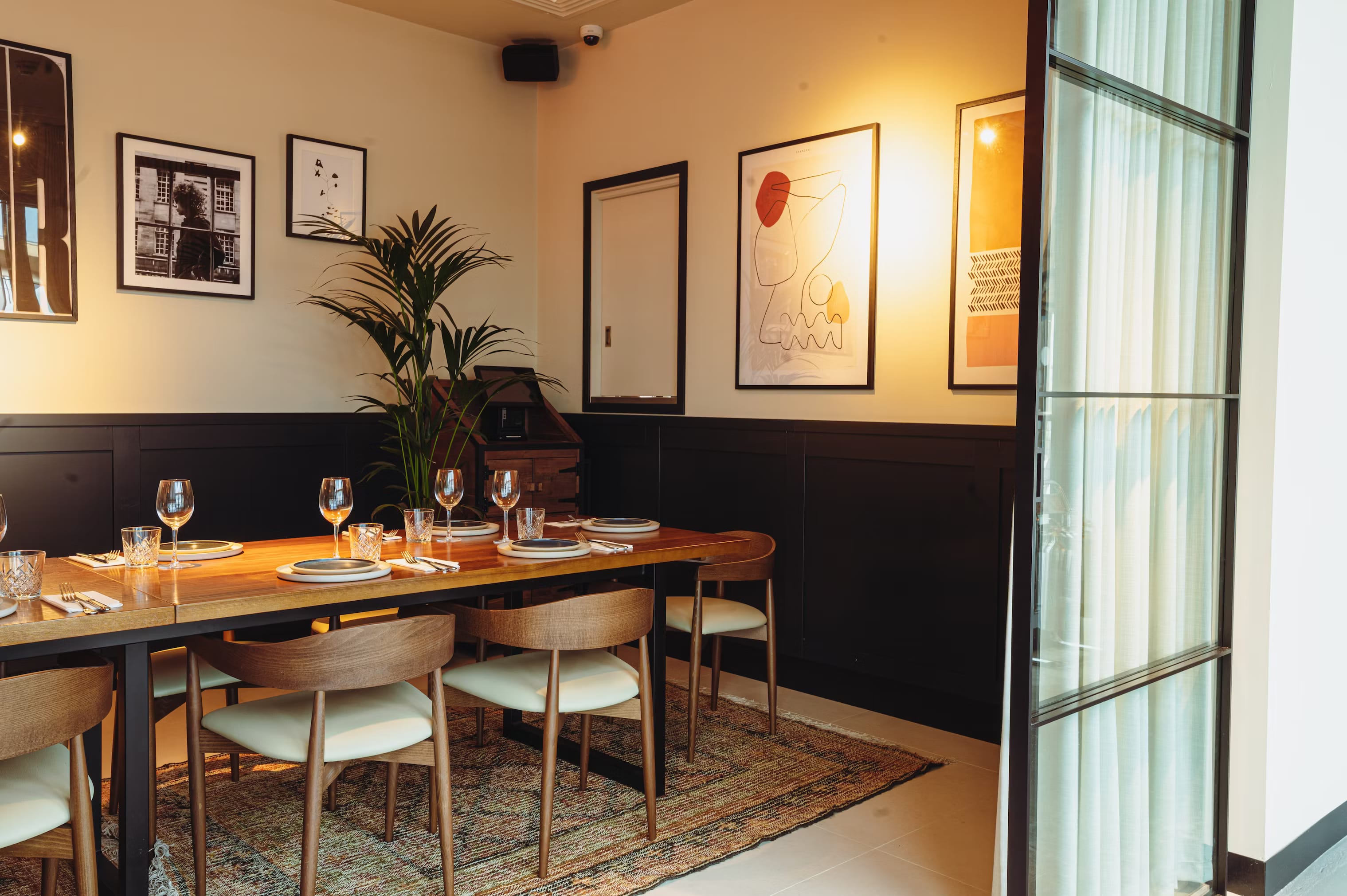 private dining room in pergola on the wharf in canary wharf london