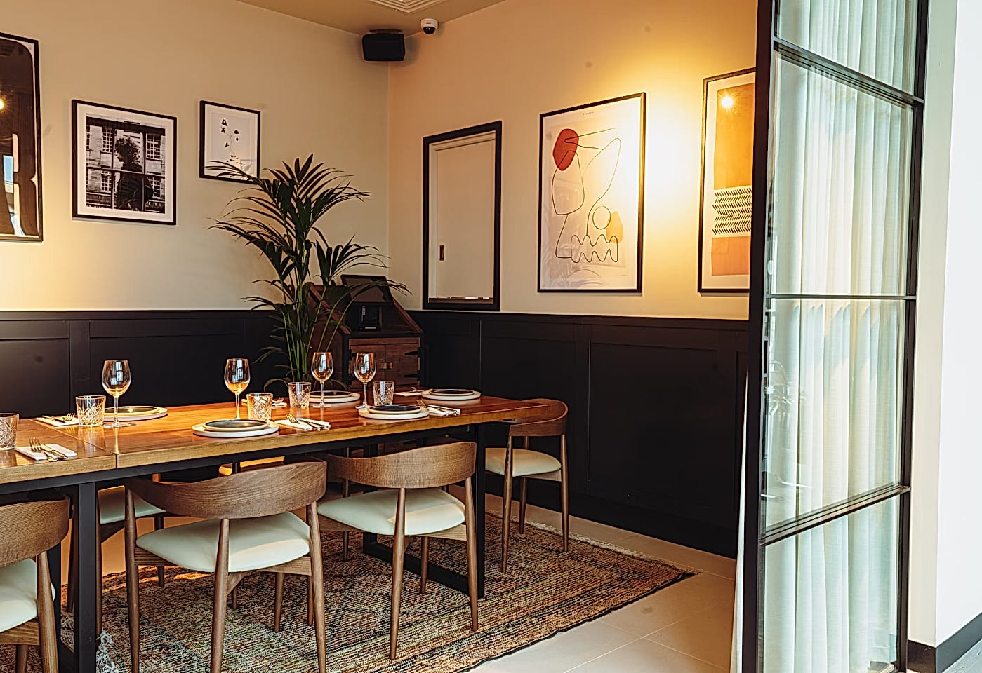 private dining room in pergola on the wharf in canary wharf london