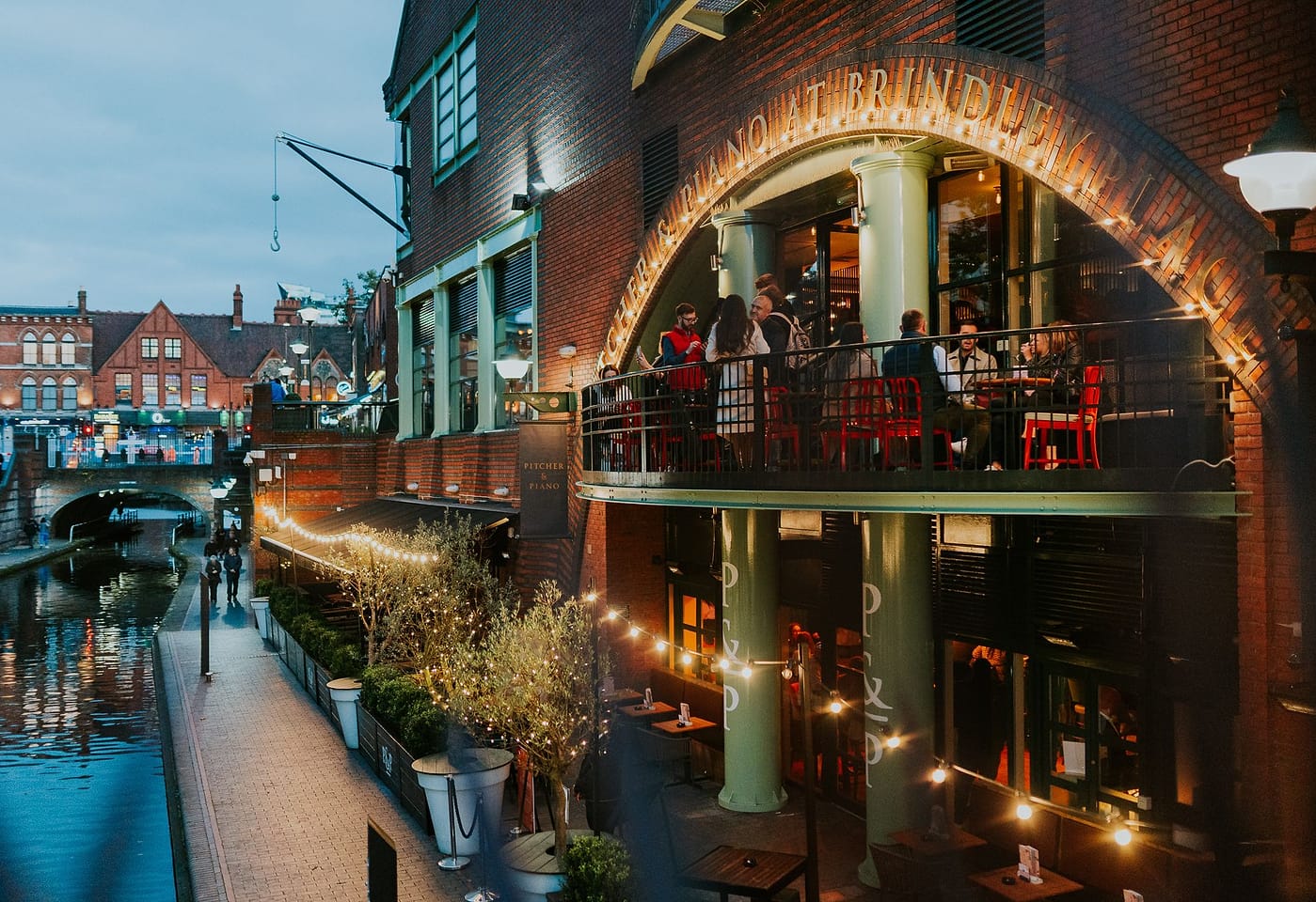 A Birmingham rooftop bar that will amaze you: Pitcher and Piano1