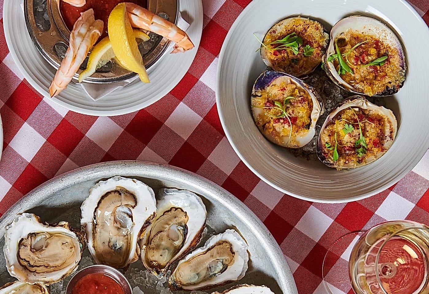 pj clarke's new york city business lunch restaurant private events nyc