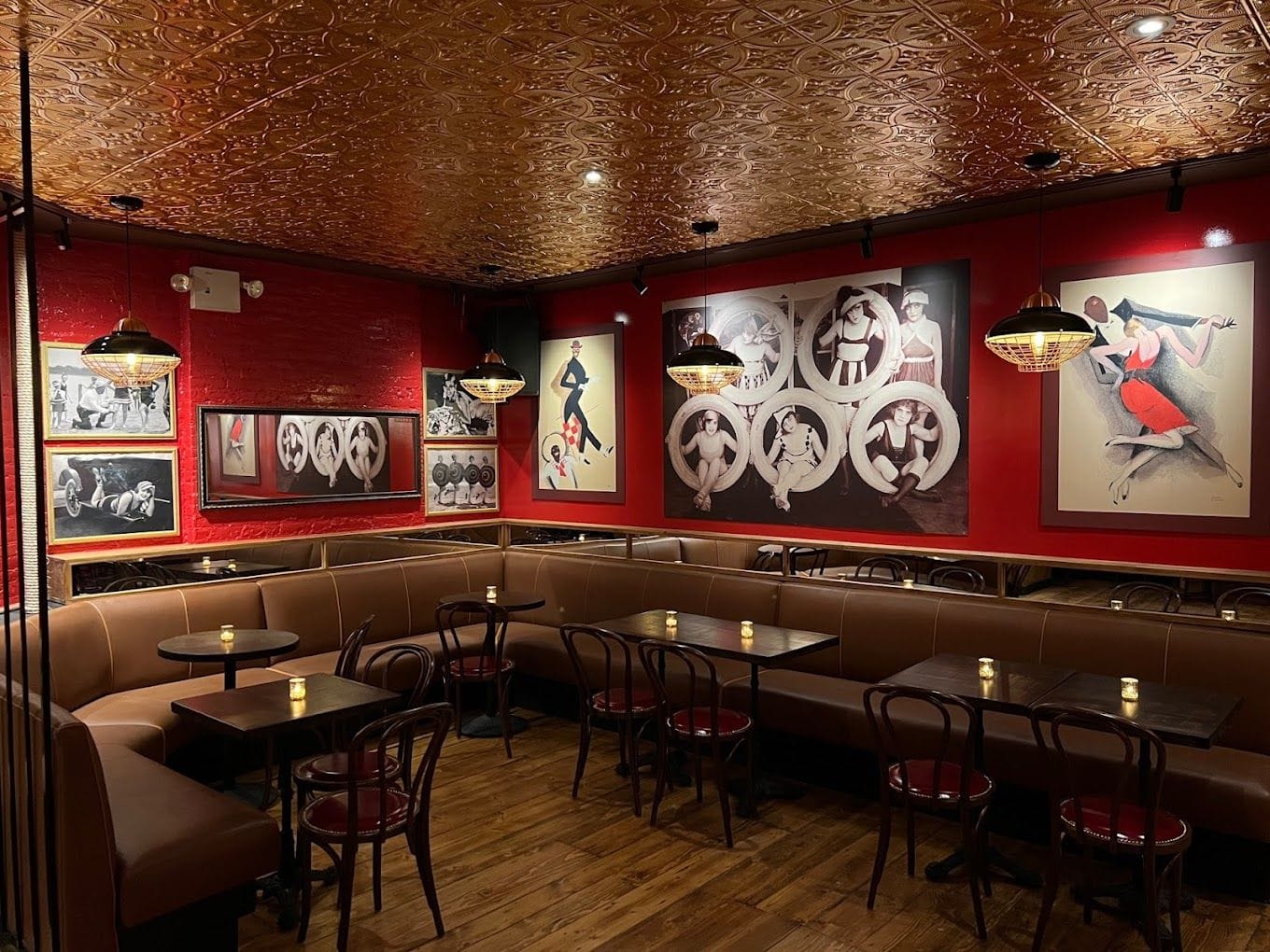 A speakeasy with live music in the Upper West Side: Prohibition1