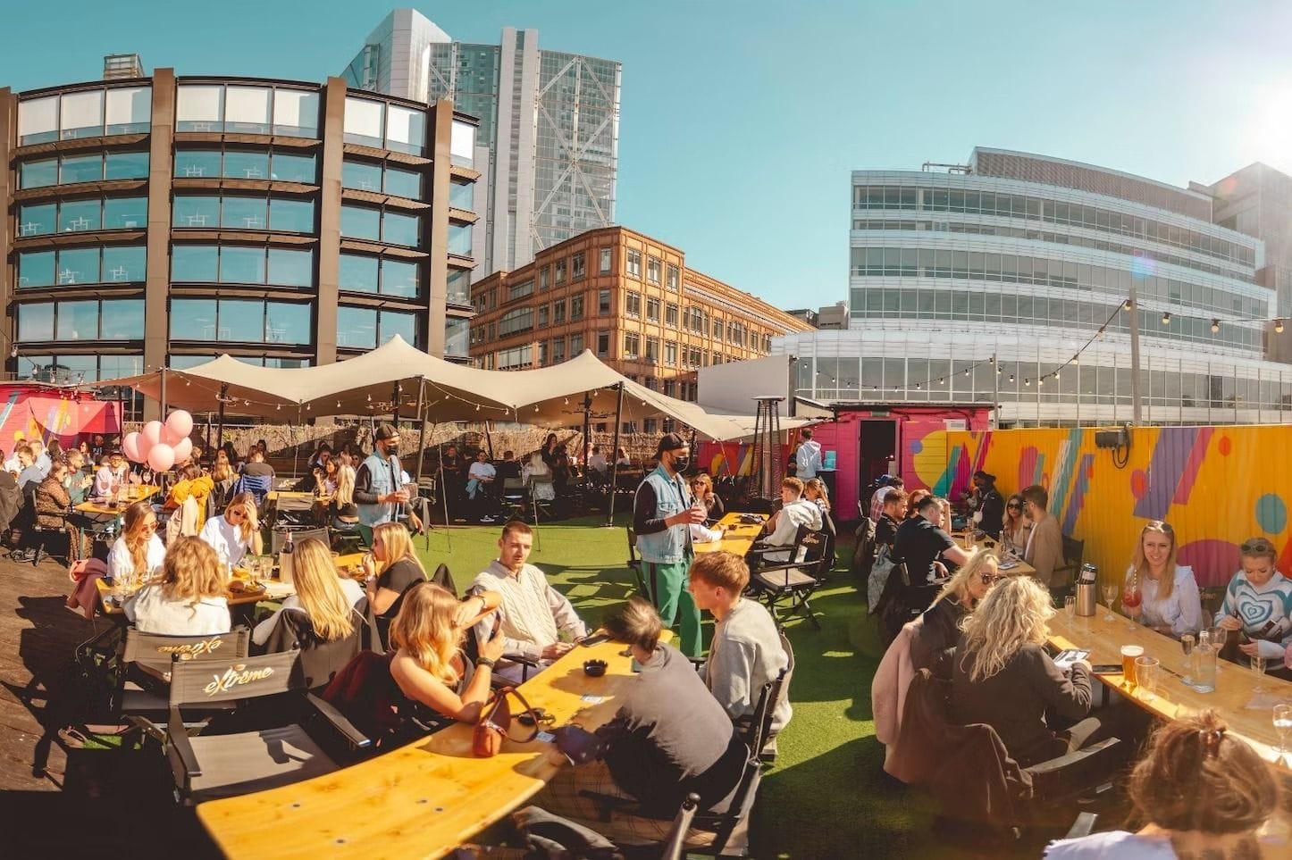 Coolest rooftop bar & club in Shoreditch: Queen of Hoxton image 2