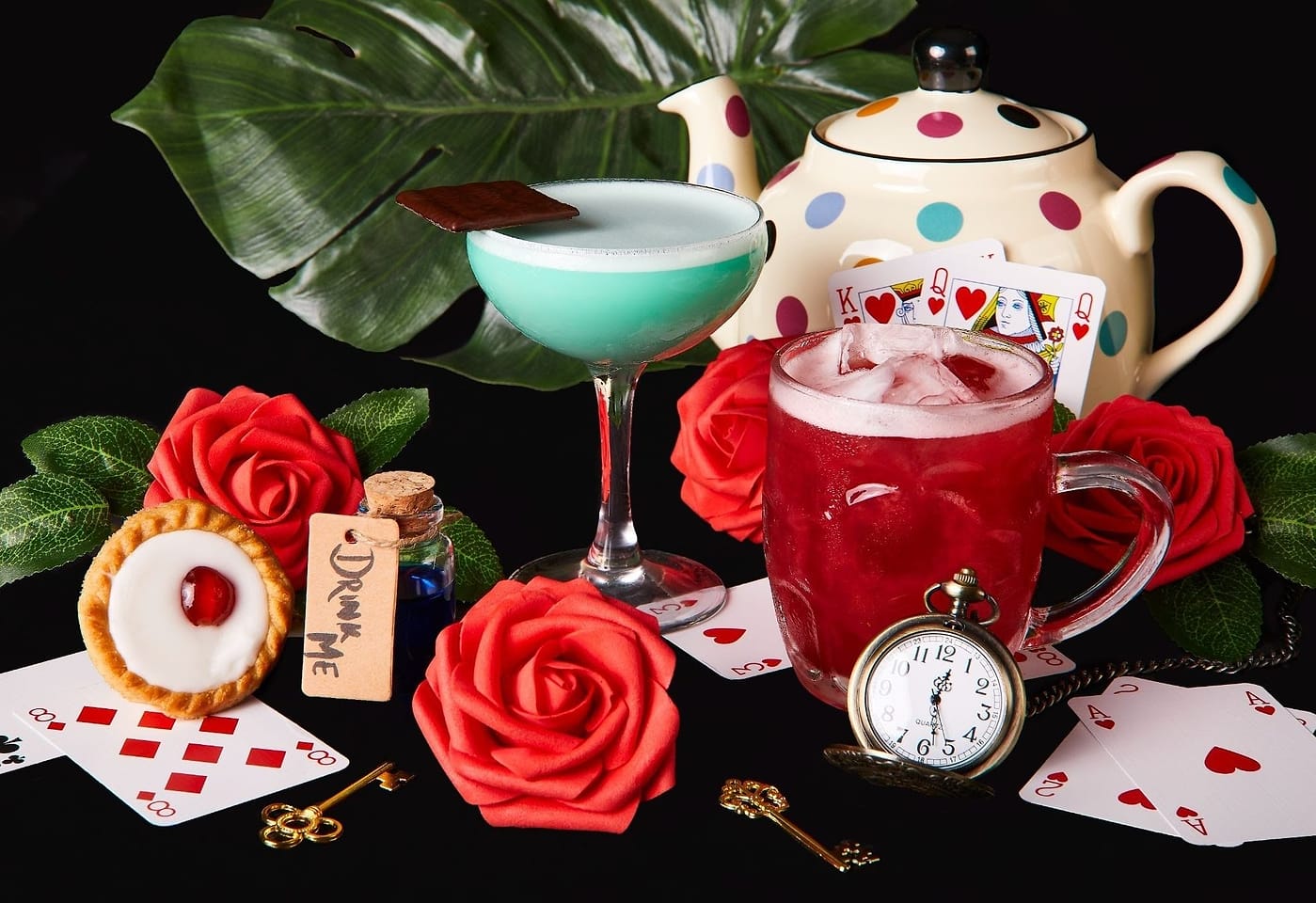 A colourful, festive outdoor bar in London: Queen of Hoxton image 3