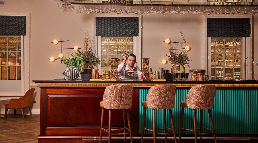 A Victoria bar with lots of history: Réunion Champagne and Cocktail Bar image 2