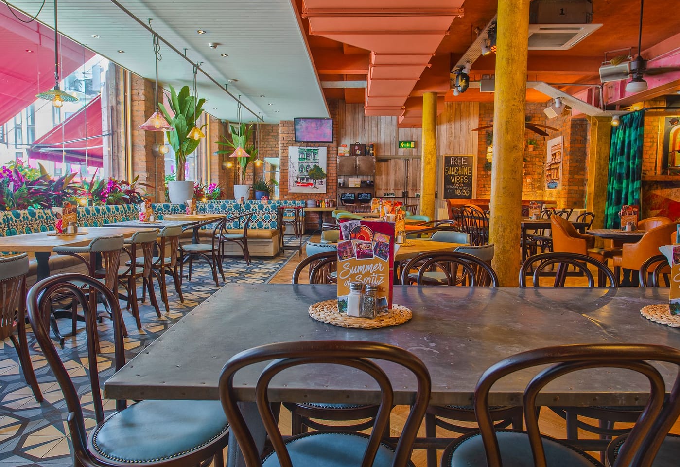 A Spinningfields bar to drink rum in, lots of rum: Revolución de Cuba1