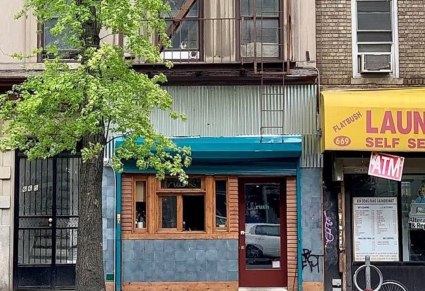 A quaint Brooklyn-neighborhood speakeasy: Ruth 1