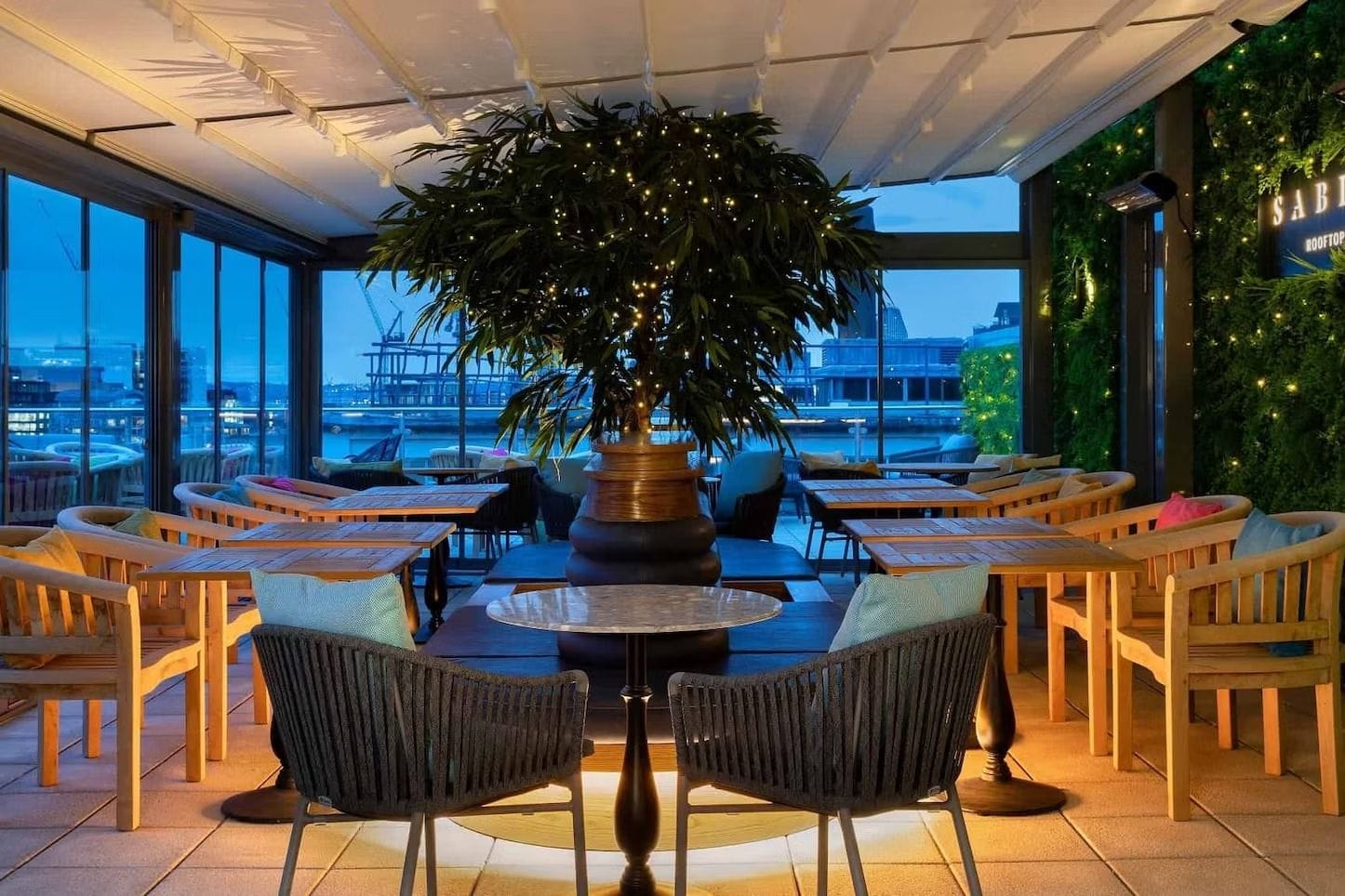 21 rooftop bars with amazing views of London