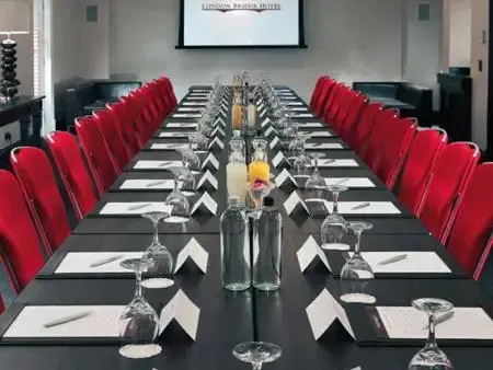 shakespeare suite meeting room at the london bridge hotel