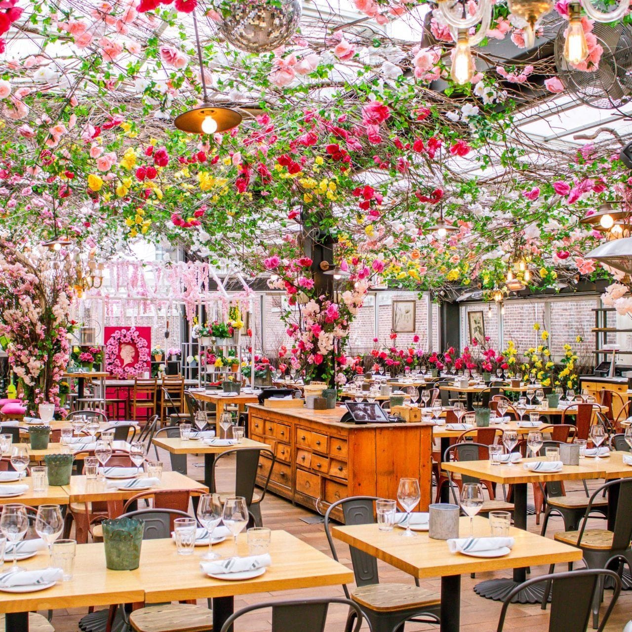 Countryside Italian fare on a greenhouse rooftop: Serra by Birreria image 3