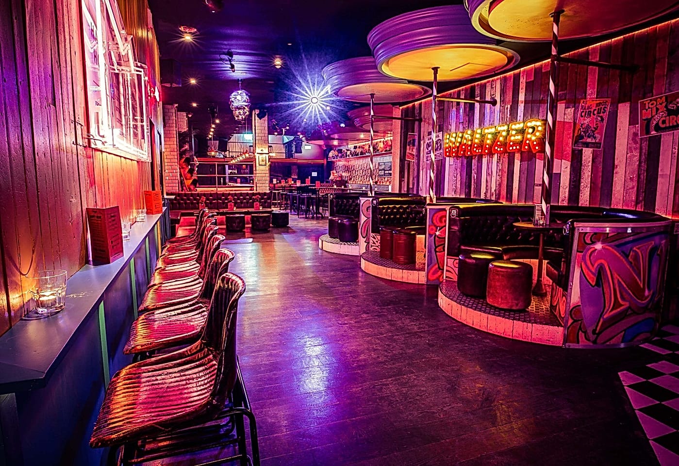 simons bar oxford street bar