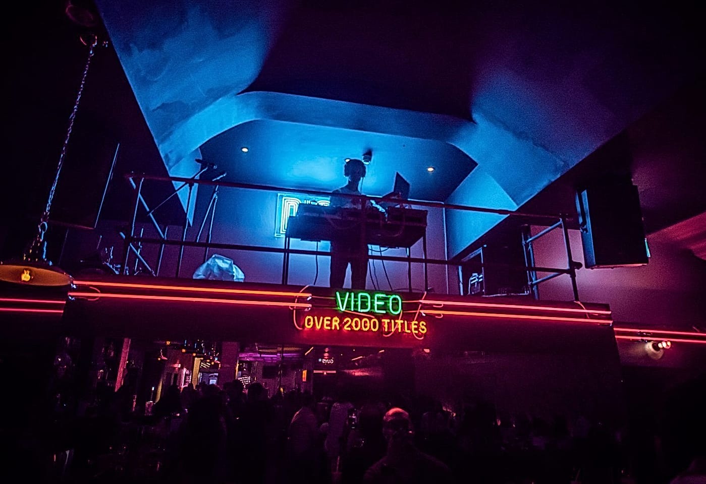 simons bar oxford street bar