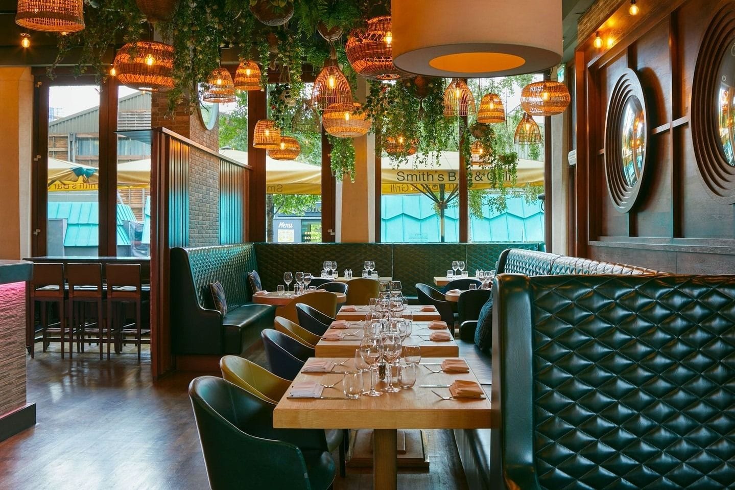 interior of smiths bar and grill paddington cocktail bar london