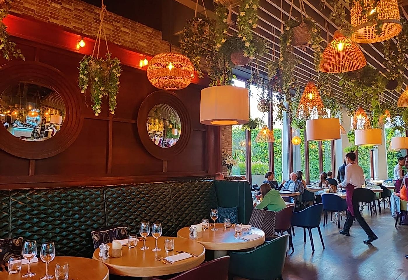 smiths bar and grill paddington london bar