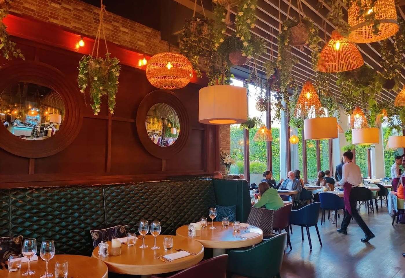 smiths bar and grill paddington london bar