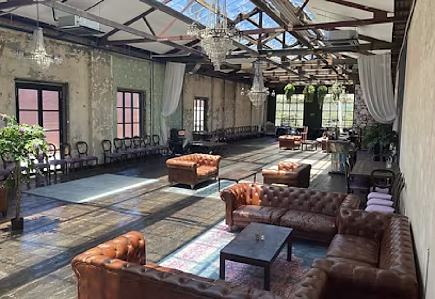 Wii Gii Room - Rooftop, Smoked Garage1