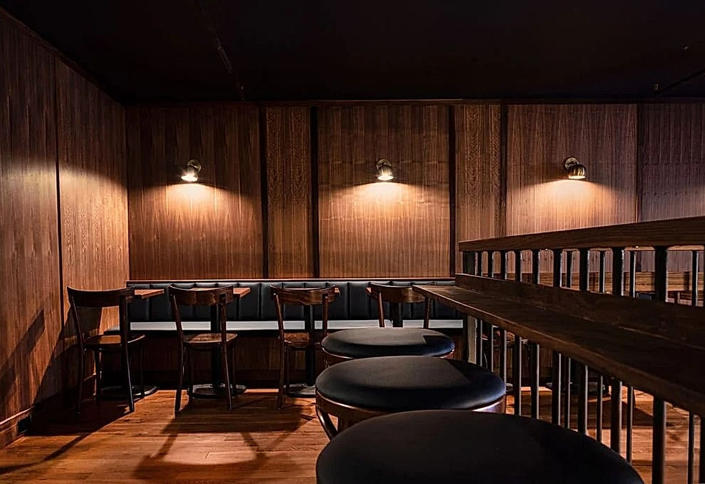 This FiDi cocktail bar is both approachable and chic: Split Eights image 3