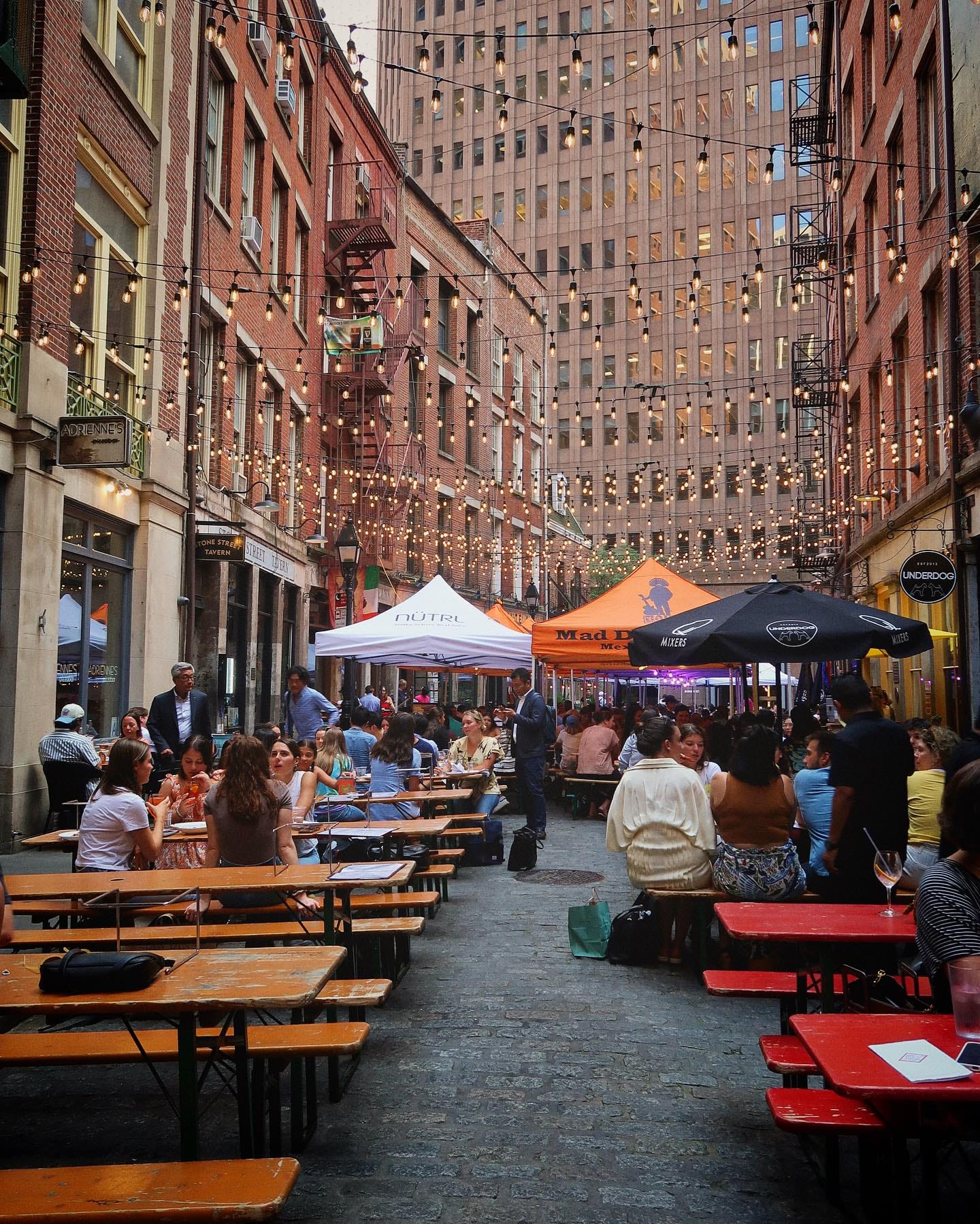stone street tavern best bars fidi private events nyc