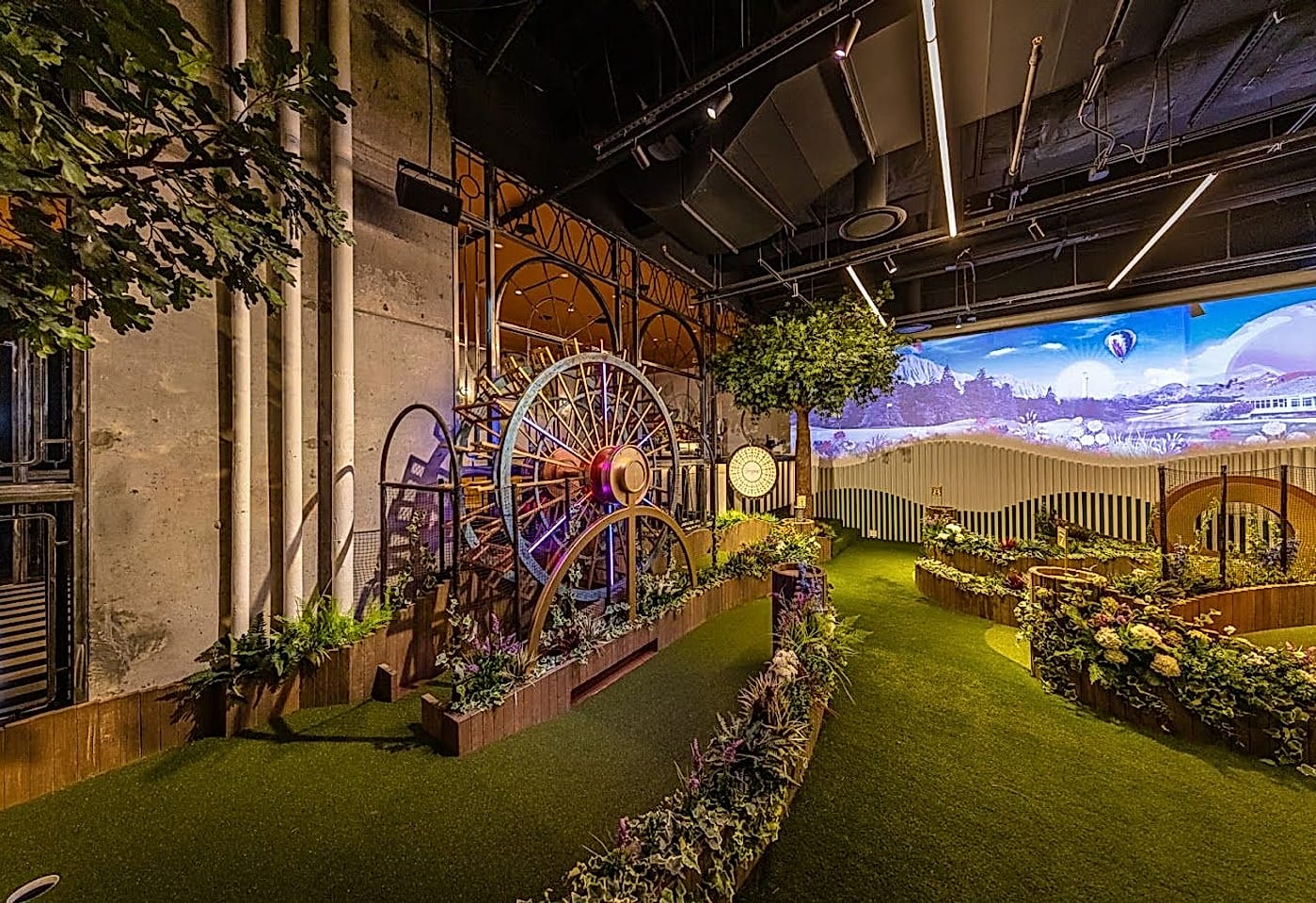 Team building teed up: Swingers Crazy Golf image 2