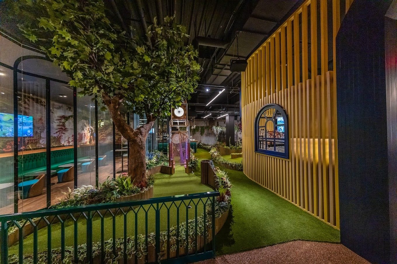 Get into the swing of team building in Midtown: Swingers image 2