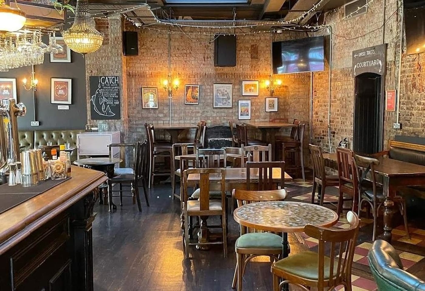 the alpaca angel bar london