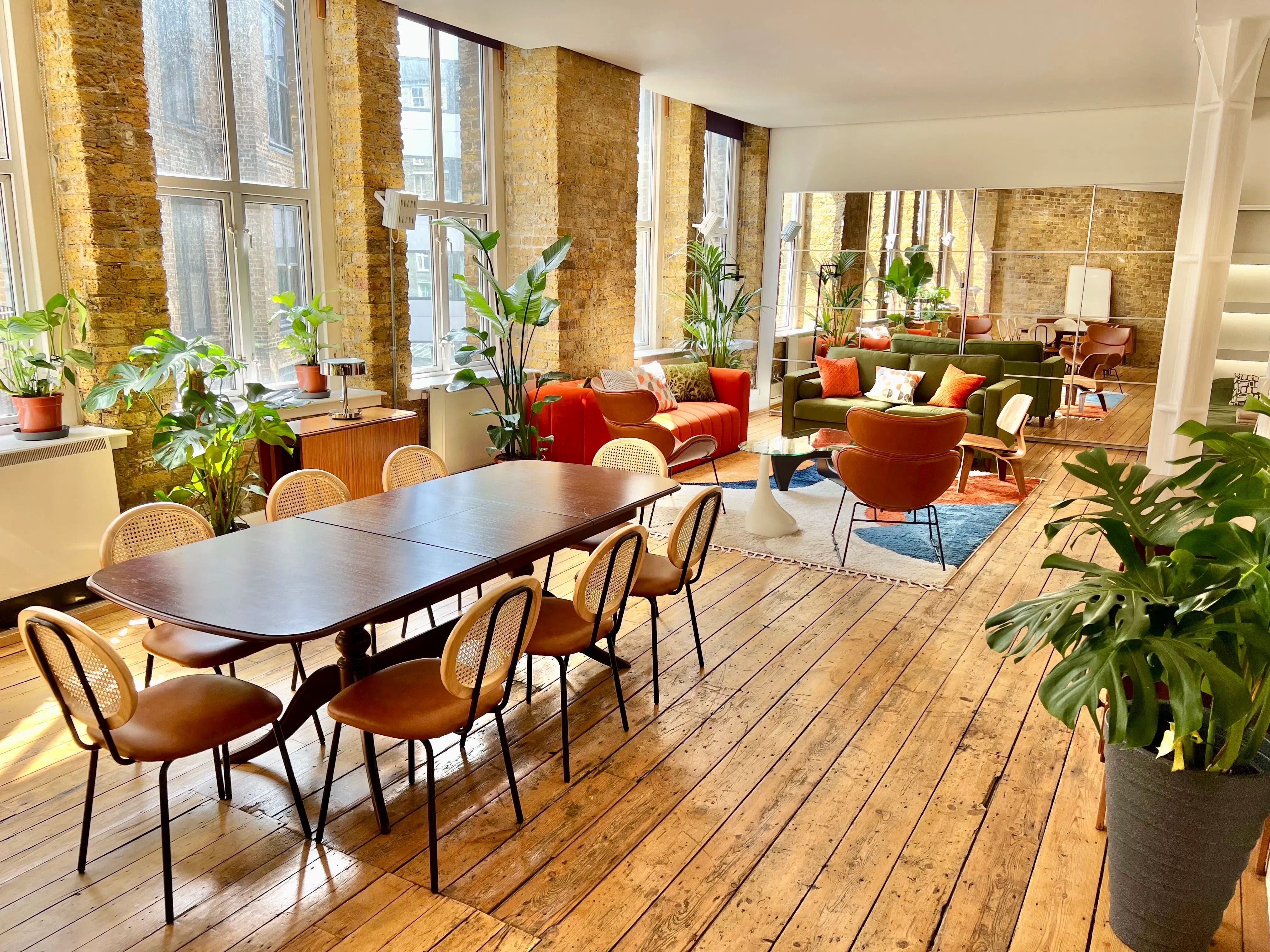 Classic East London industrial meeting rooms: The Artist's Loft image 2