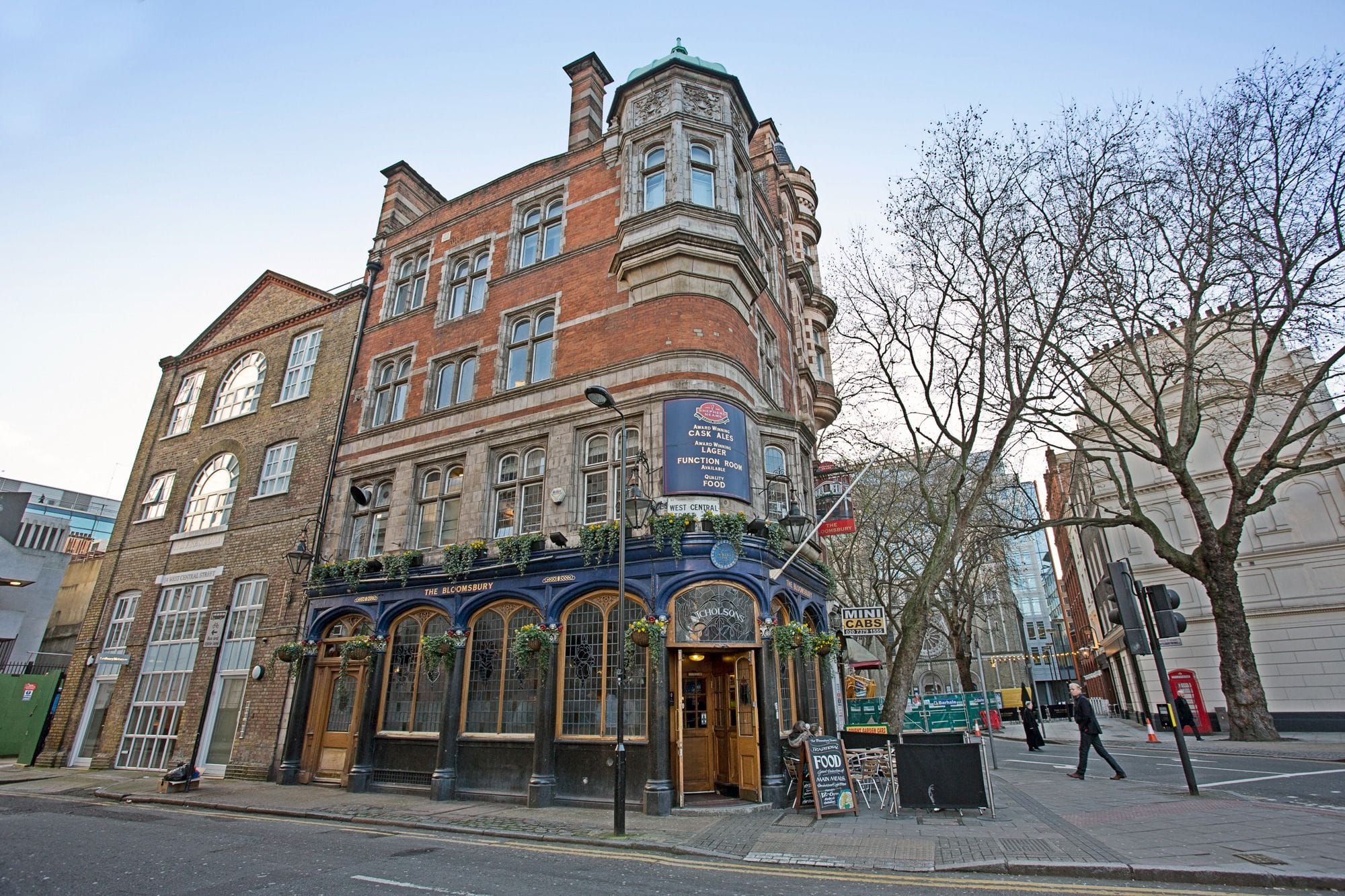 exterior of the bloomsbury tavern bloomsbury bar