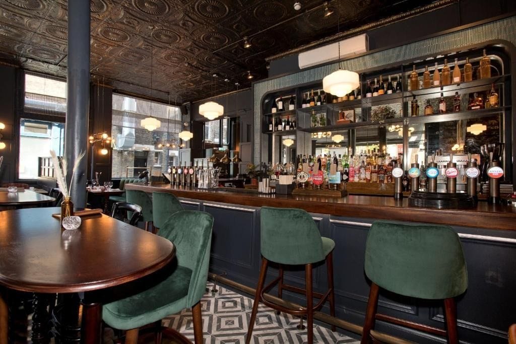 interior of the clerk and well clerkenwell bar london