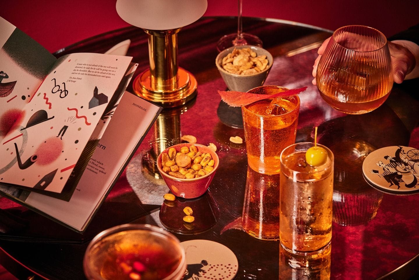 cocktails at the coral room bloomsbury bar