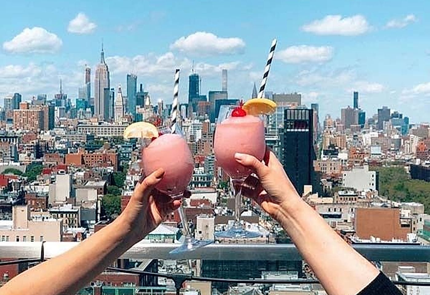 A rooftop bar with majestic views of Lower Manhattan: The Crown image 3