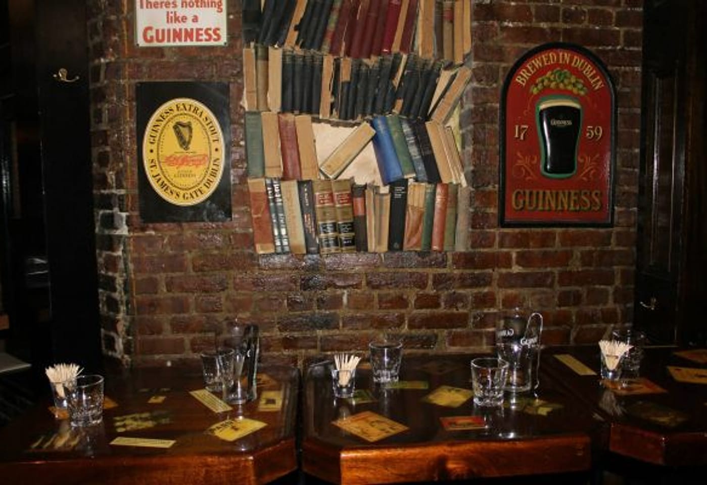 the dead poet upper manhattan columbia grad parties pub event space nyc