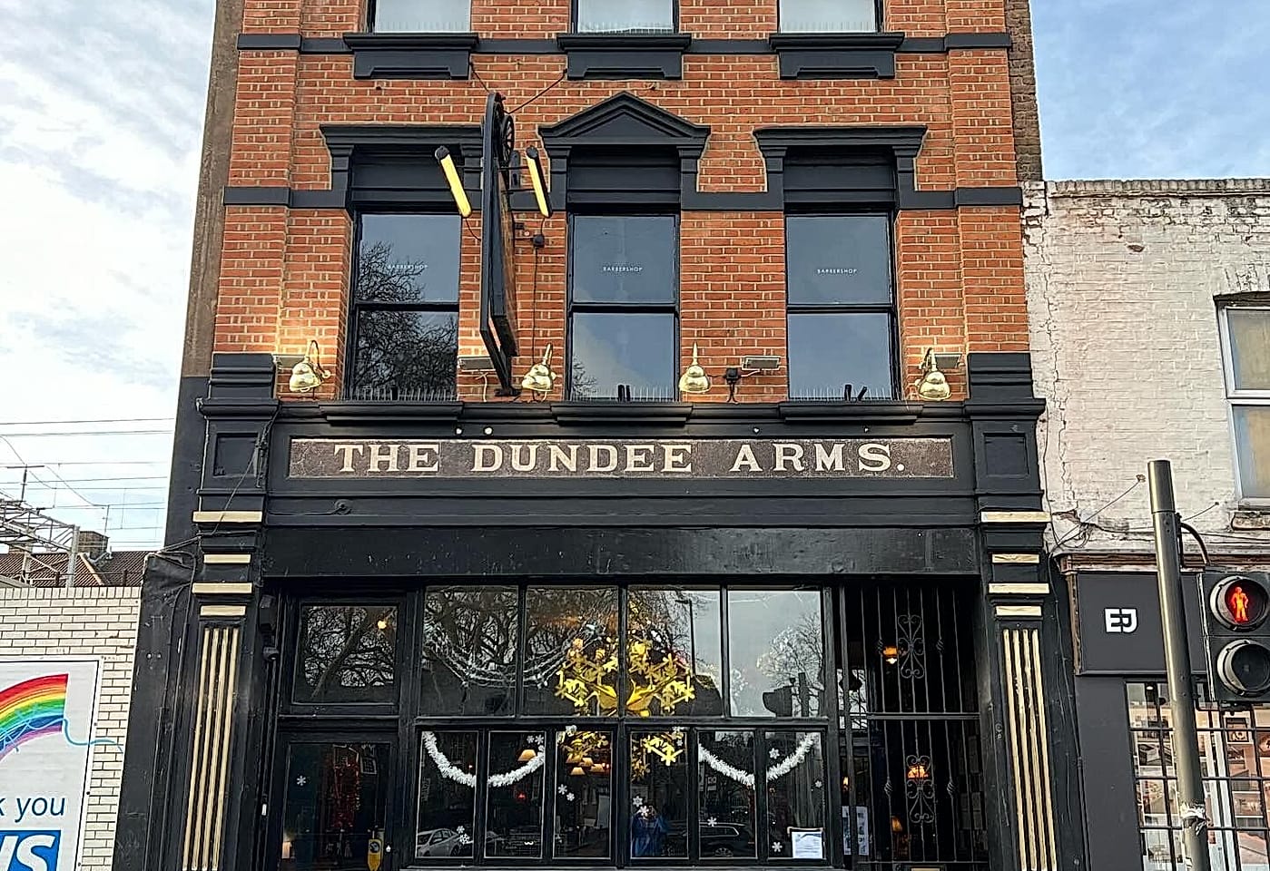 the dundee arms bethnal green bar london