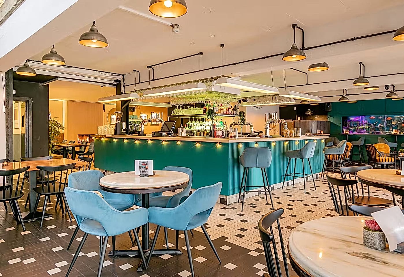 the exhibit balham bars 1