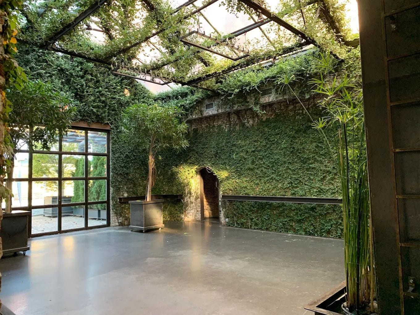 Have your intimate wedding at this hidden oasis in NYC: The Foundry image 2