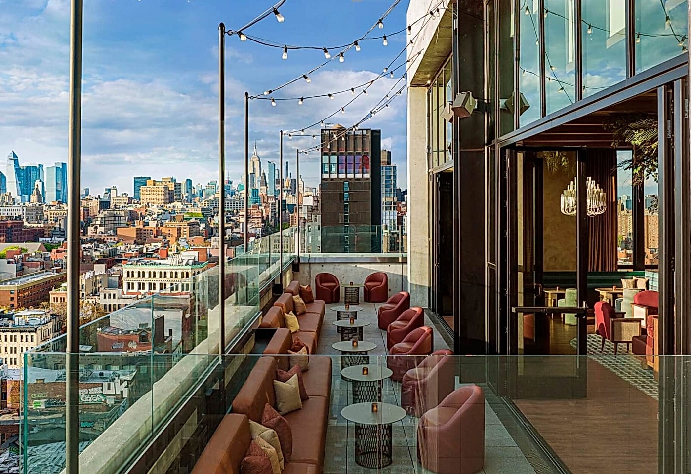 A glamourous rooftop bar: The Highlight Room image 2