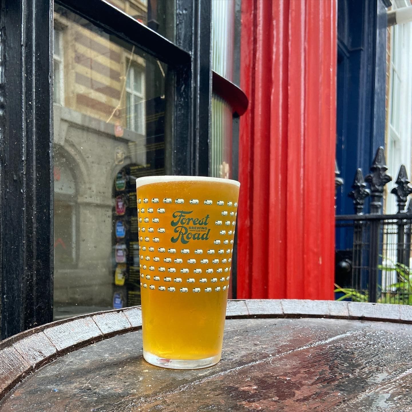 pint at the holy tavern clerkenwell bar london