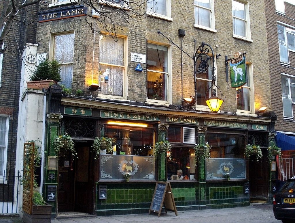 exterior of the lamb bloomsbury bar