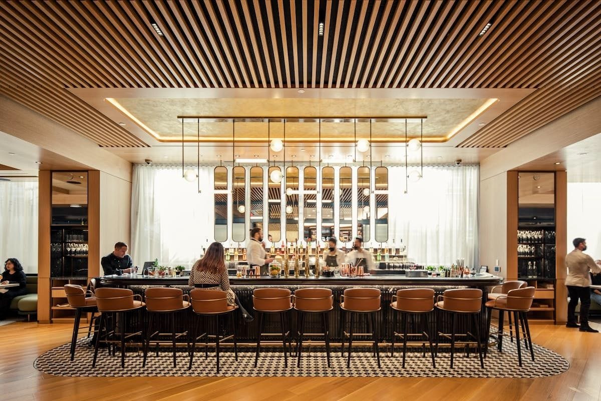 Plan a sleek dinner meeting at this Midtown restaurant: The Landing image 3
