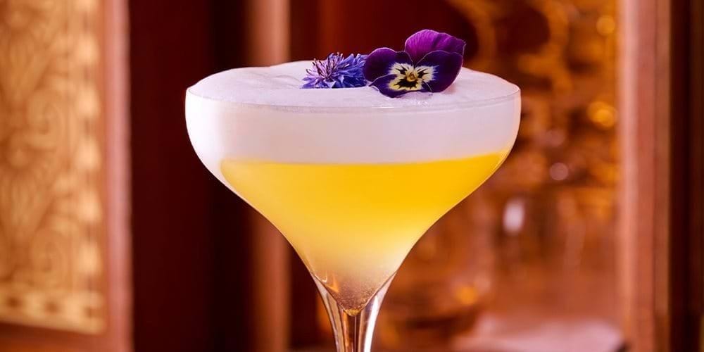 cocktail at the library bar belgravia london bar