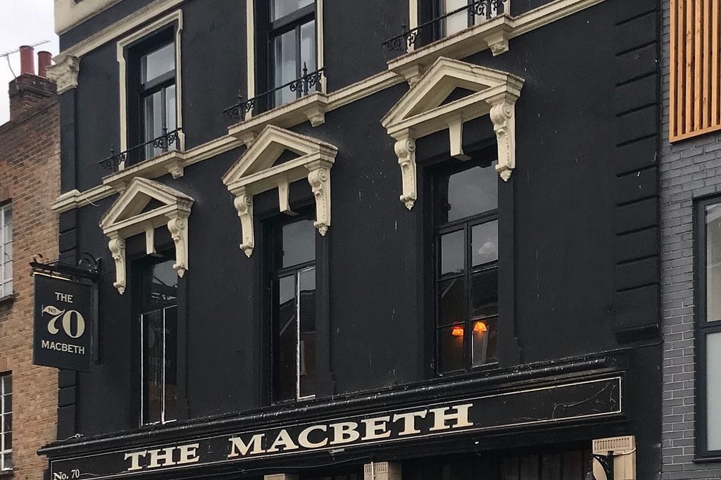 exterior of the macbeth pub in hoxton london